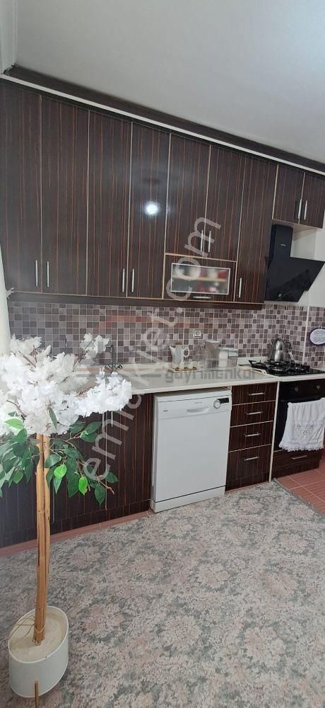 Güvenay – Gülabibey Mah. Gülüm Düğün Salonu Civarı – 3+1 Ara Kat Satılık Daire