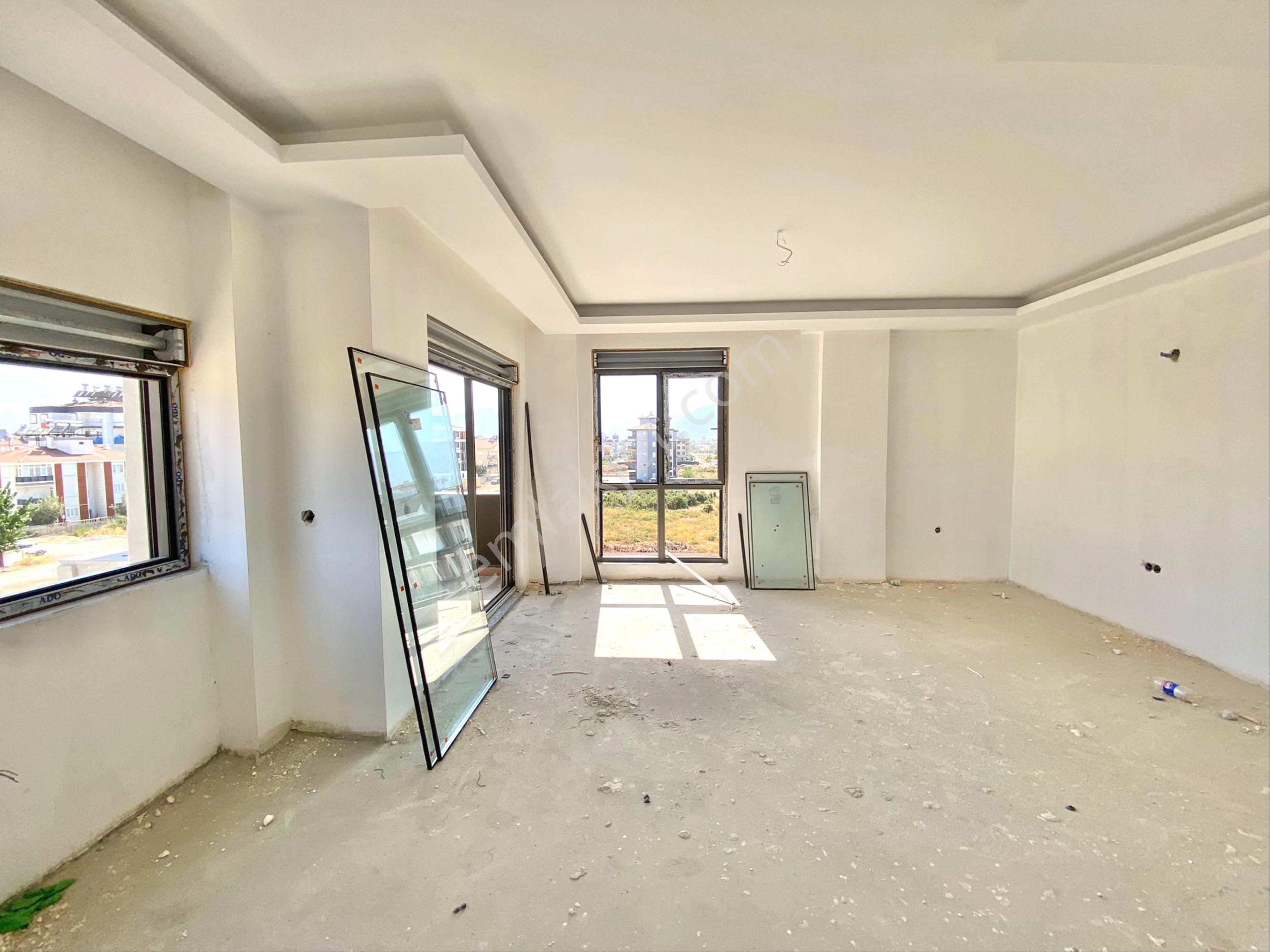 Döşemealtı Yeniköy Satılık 2+1 Arakat Daire