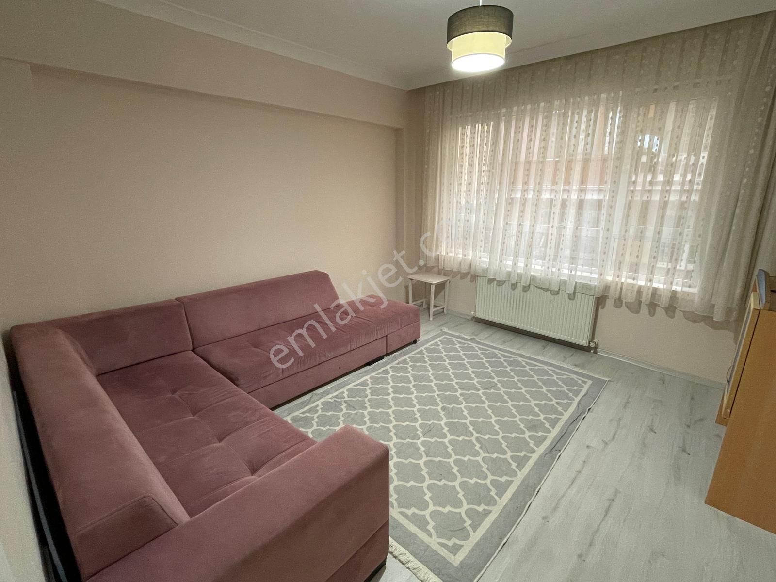 Aydınlıkevlerde Kiralık Eşyalı 2+1 Daire - Taner Emlak İnşaat