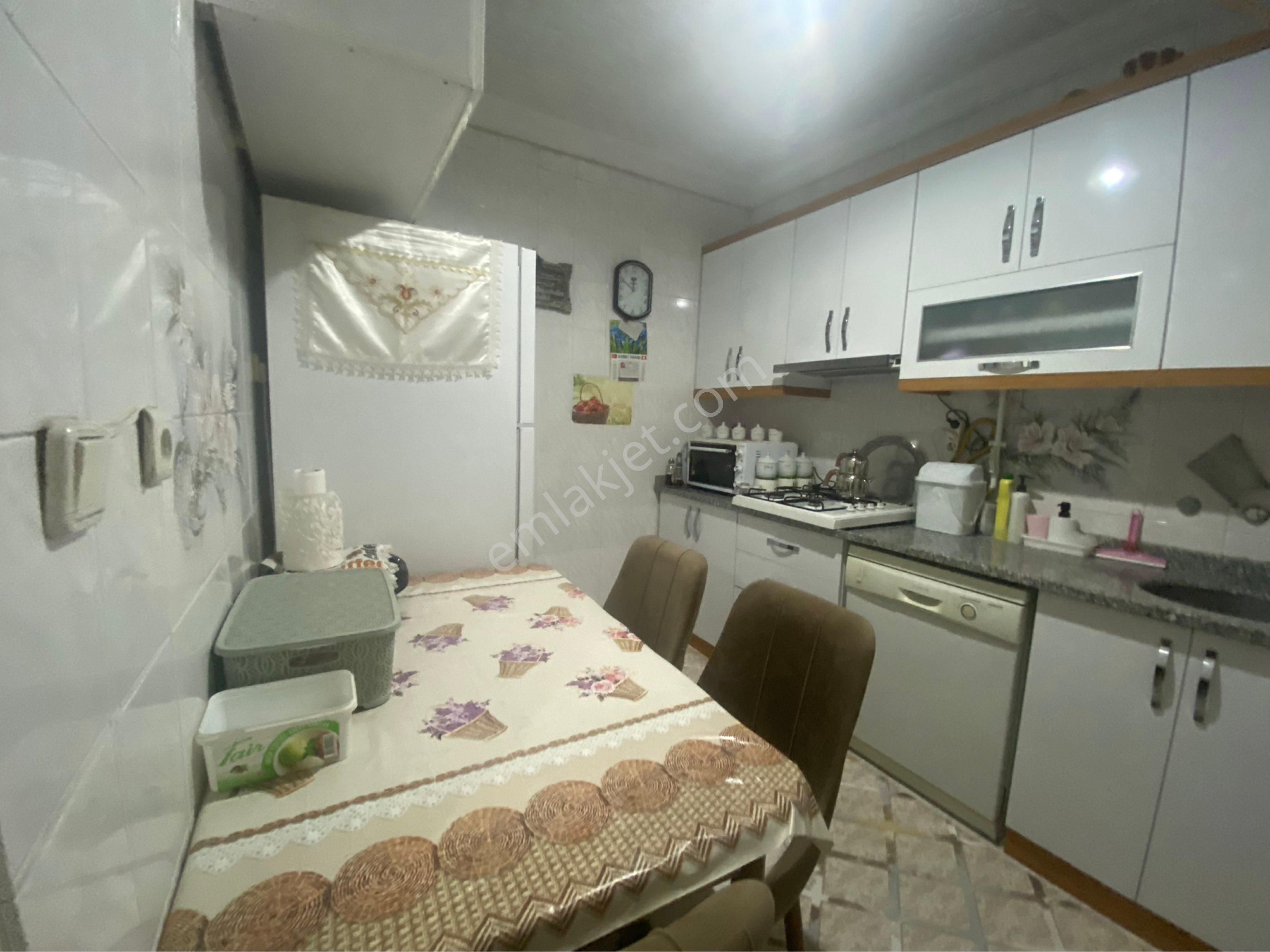 Çağdaş Da 110m 2 Kat Ve 1 Geniş Garaj. D.gazlı,2+1, Bakımlı Ev - Görsel 8