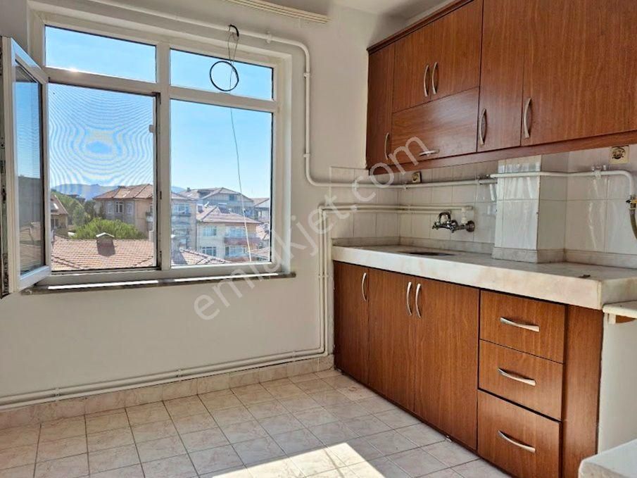 Erenler Dilmen Mahallesinde Kiralık 2+1 Daire - Görsel 5