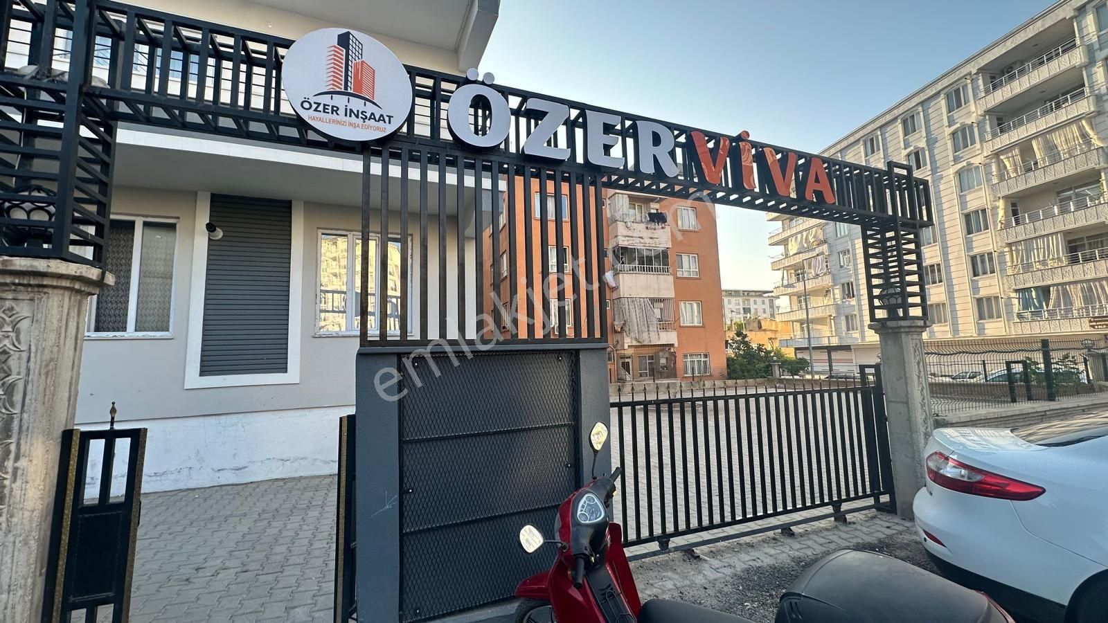 Hayat Gayrimenkul Danışmanlık Merkezinden Vakıfsız Satılık 2+1 Daire