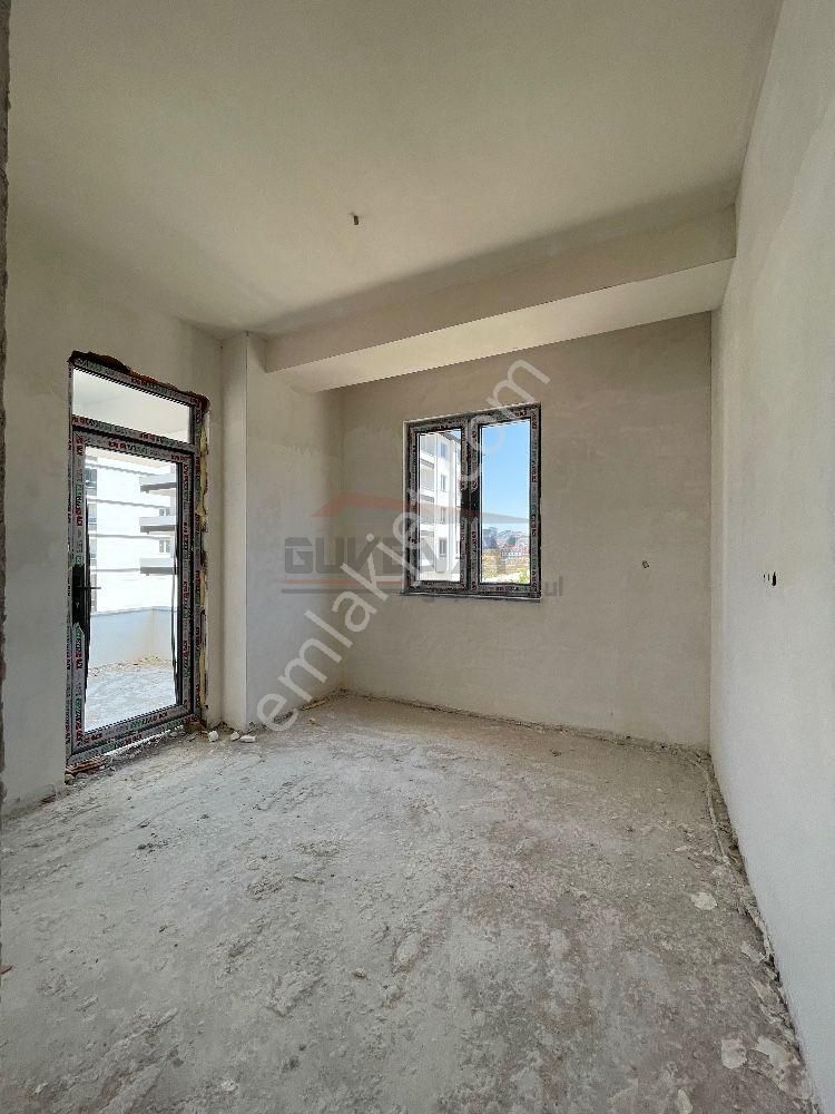 Güvenay – Çorum Fen Lisesi Civarı – 2+1 Satılık Daire