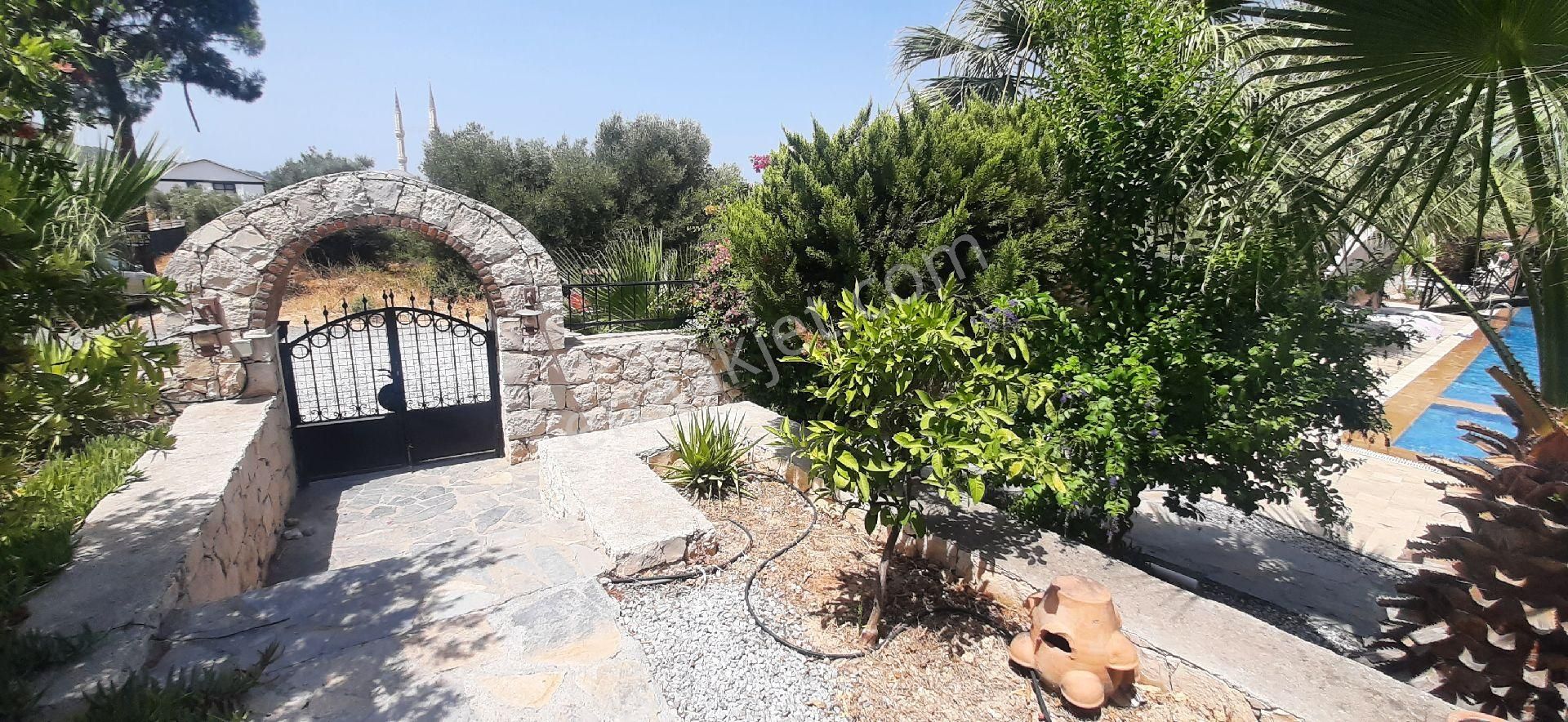 Didim Akbük'te Çok Elit Sitede Köşe Konum 3+1 Bahçekat Daire - Görsel 14