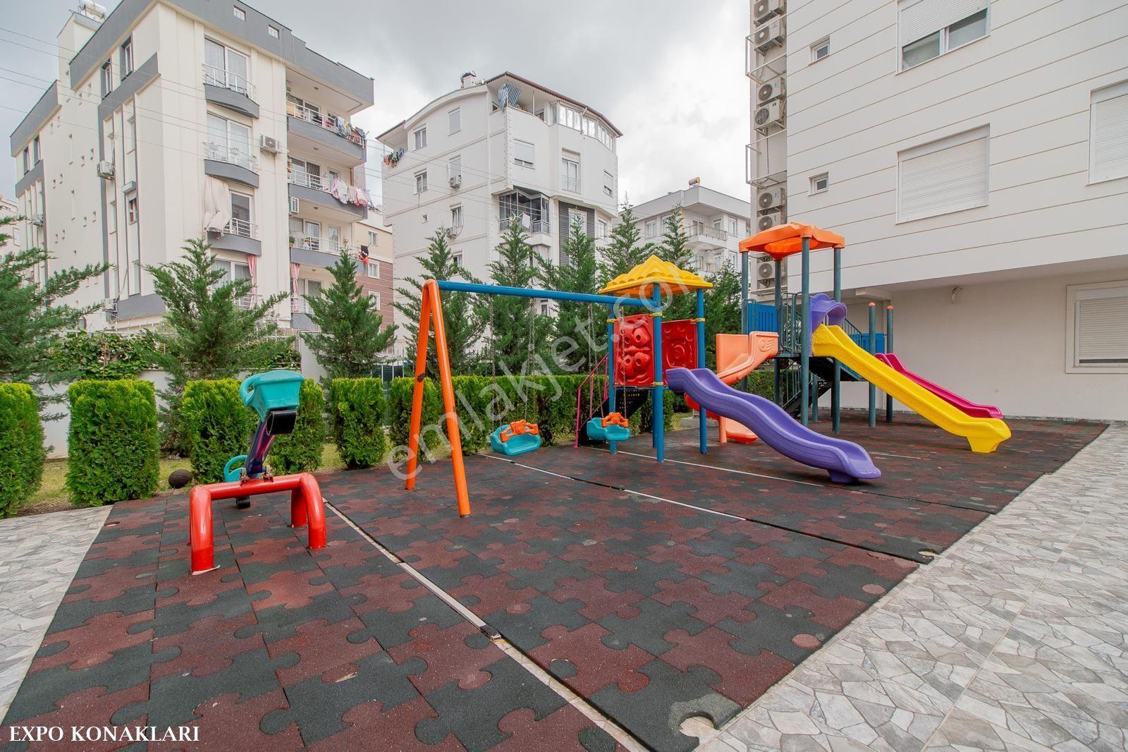 Kızıltoprak 'ta Kapalı Otoparklı Havuzlu Site İçi Fırsat Arakat 3+1 - Görsel 24