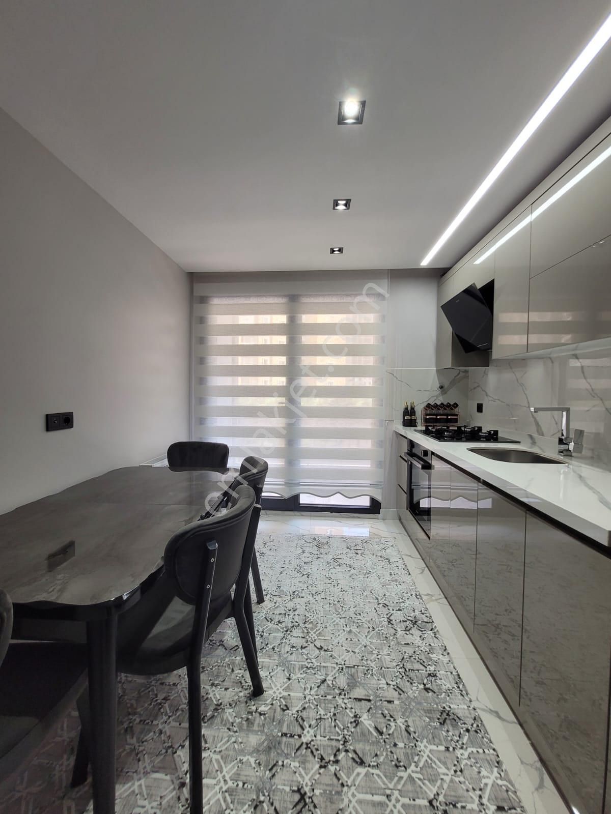 Bahçeşehir 2.kısımda 3+1geniş Ultra Lüx Krediye Uygun Oturuma Hazır Satılık Daire - Görsel 18