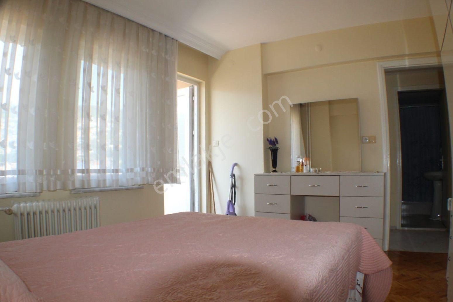 Bursa Osmangazi Ortapazar Caddesi'nde 2+1 90 M2 3.kat Asansörlü Daire Satılık - Görsel 10
