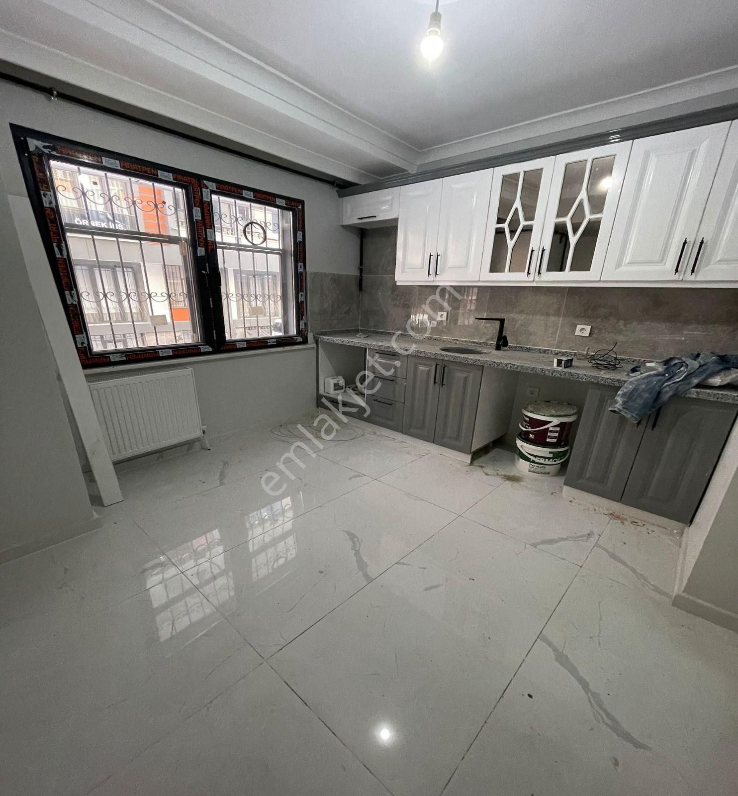 Bahçeşehir Bölgesinin En Uygun 3+1 Yüksek Giriş Satılık Dairesi