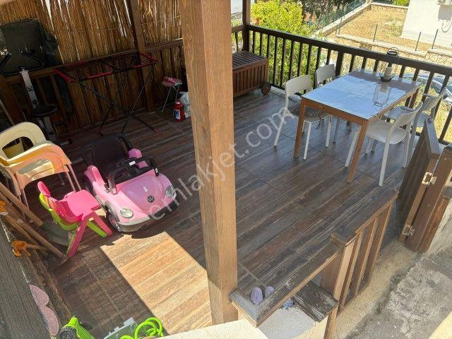 Foçada Site İçinde Denize Çok Yakın 2+1 Satılık Daire - Görsel 12