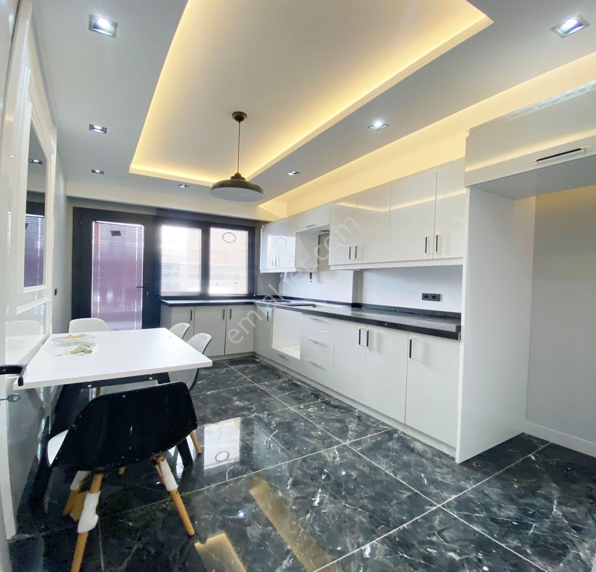 Bahçeşehir Bölge Akbatı Lokasyonunda 2+1 Ve 3+1 Oturuma Hazır Lüx Satılık Daire - Görsel 15