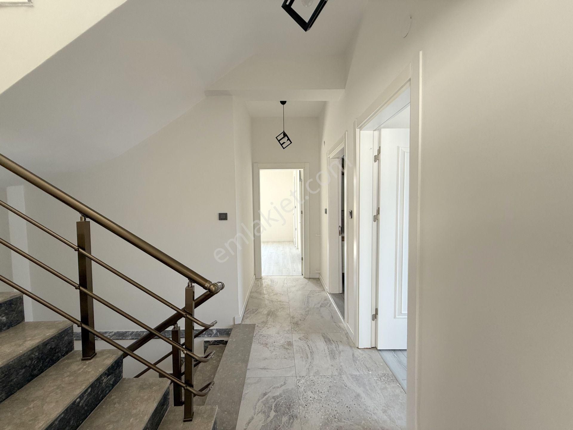🟣🟣 Güç Gayrimenkul'den Güre'de Kazdağları Manzaralı Geniş Bahçeli Lüx Satılık 5+1 Villa - Görsel 35