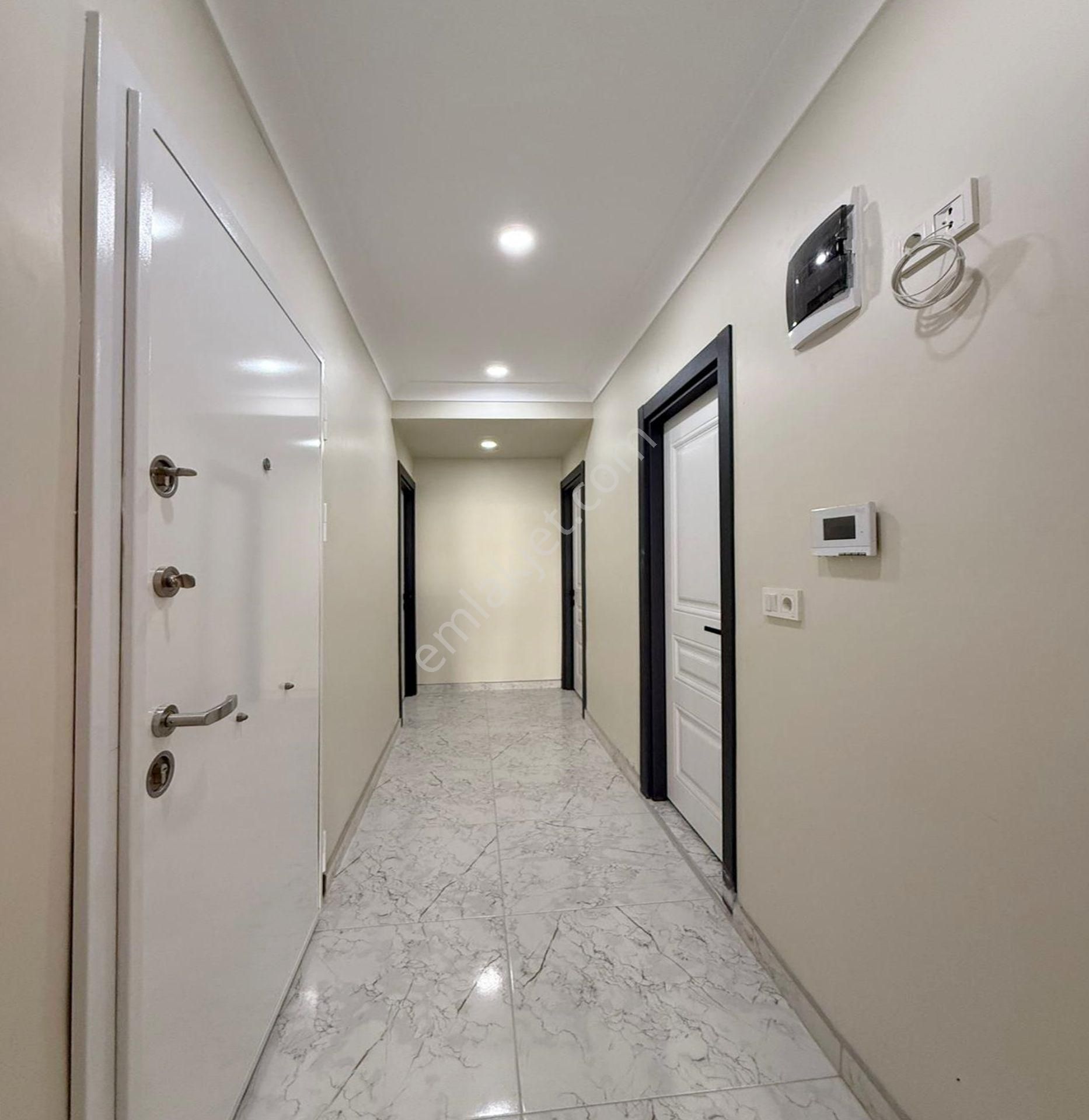 Metrobüse Yakın 1+1 Yatırıma Oturuma Uygun Satılık Emsalsiz Daire - Görsel 19