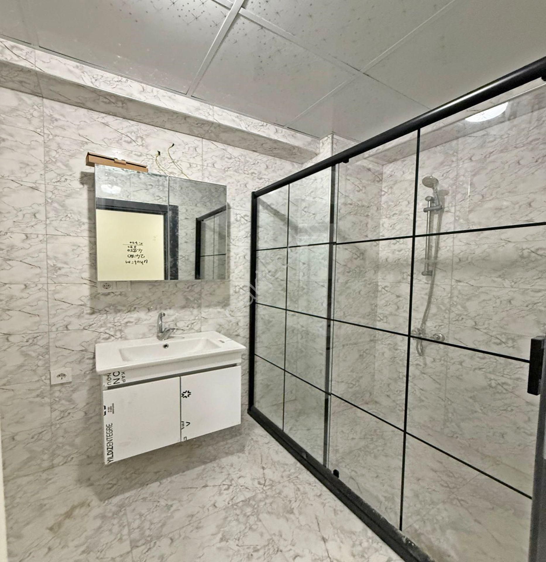 Metrobüse Yakın 1+1 Yatırıma Oturuma Uygun Satılık Emsalsiz Daire - Görsel 5