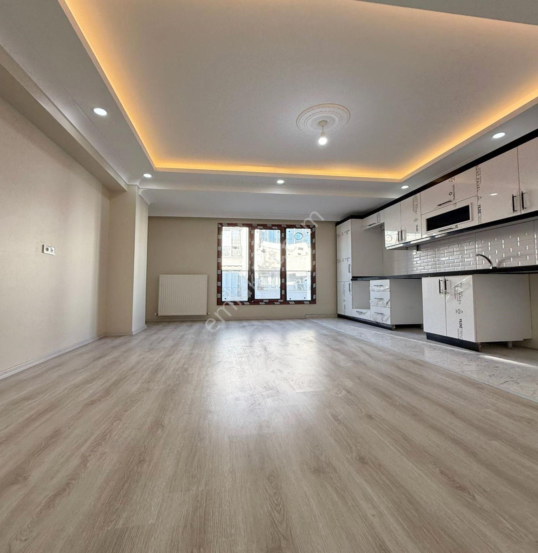 Metrobüse Yakın 1+1 Yatırıma Oturuma Uygun Satılık Emsalsiz Daire - Görsel 11