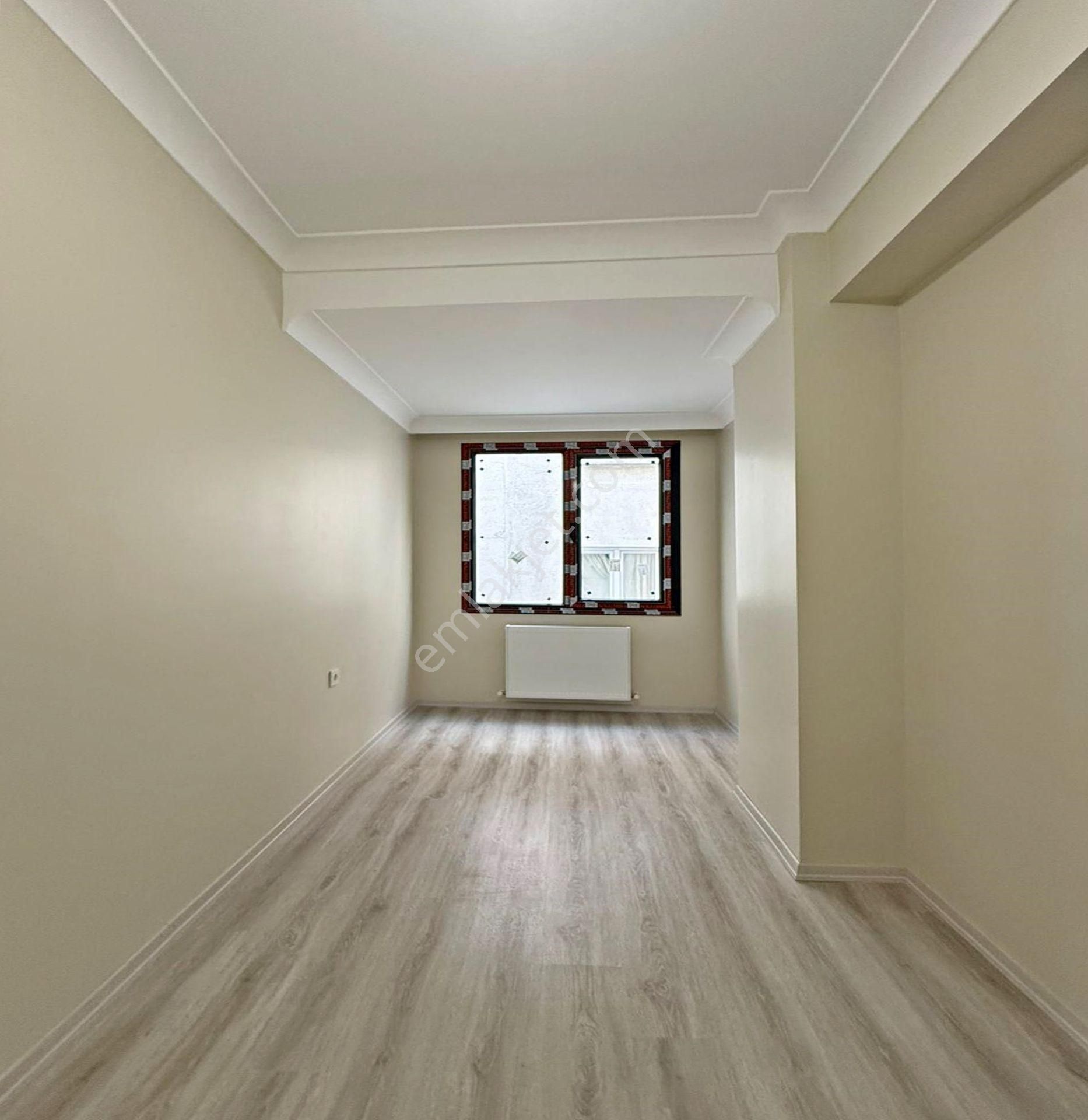 Metrobüse Yakın 1+1 Yatırıma Oturuma Uygun Satılık Emsalsiz Daire - Görsel 2