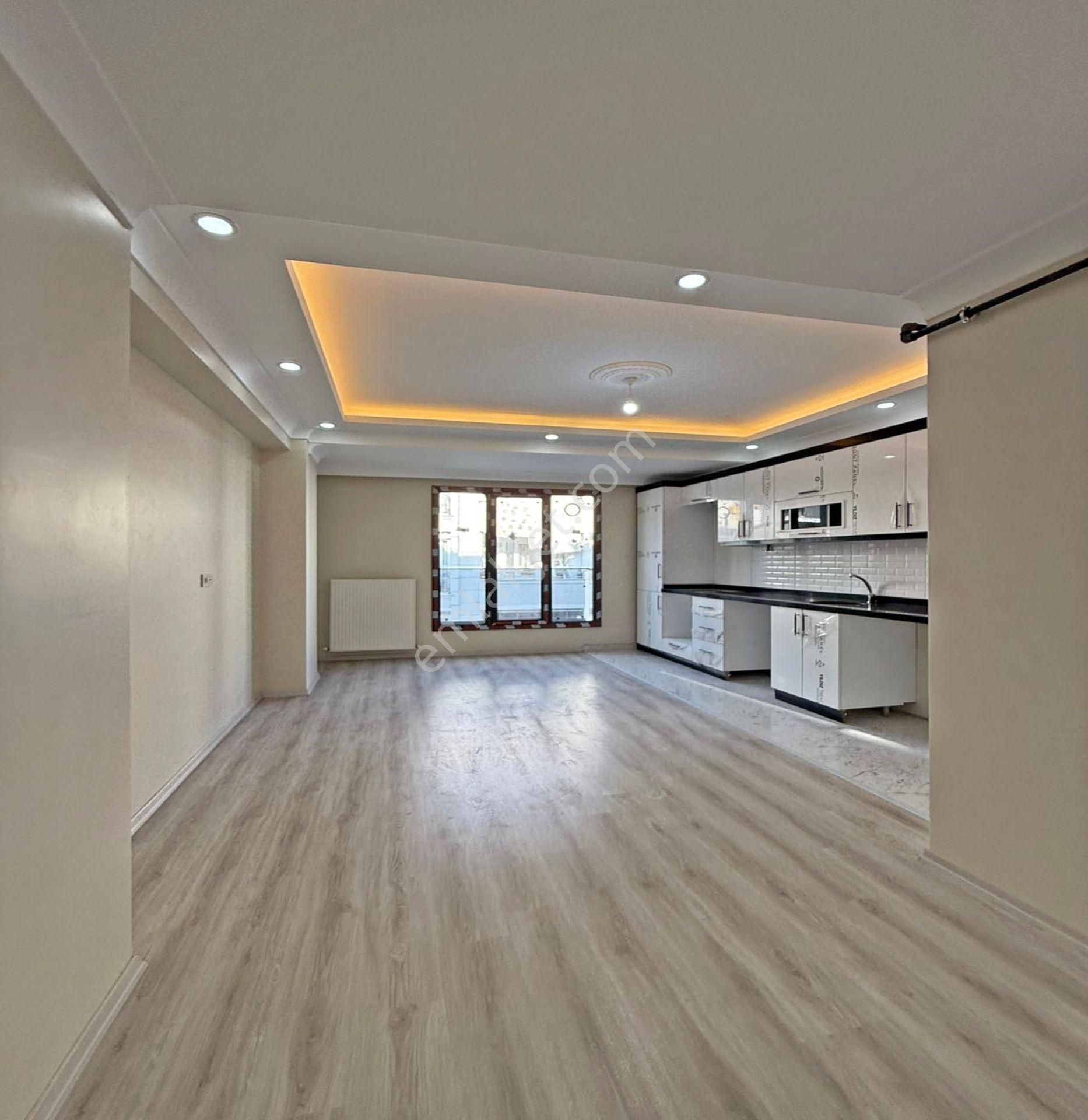 Metrobüse Yakın 1+1 Yatırıma Oturuma Uygun Satılık Emsalsiz Daire - Görsel 14