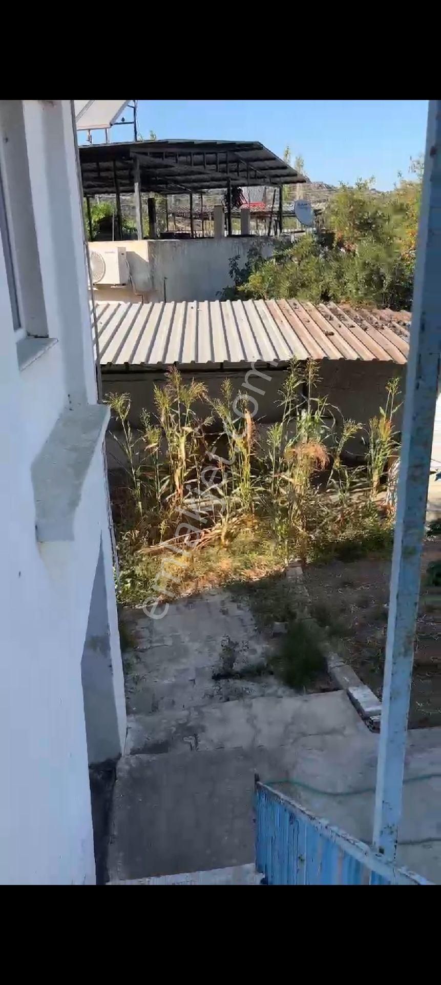 Yeşilköyde Satılık Köy Evi - Görsel 7