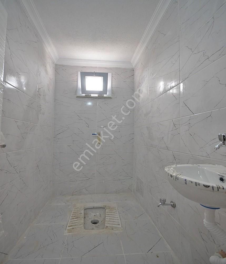 Bahçeşehir Lokasyon 2+1 Giriş Kat Satılık Hastaneye Okula Yakın Daire - Görsel 4