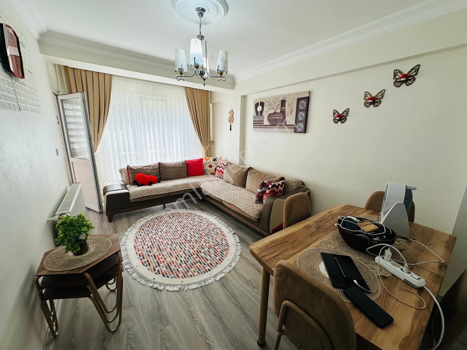 İmren Gayrimenkulden Satılık 2+1 75m2 Sultanmurat Mahallesinde Merkezi Konum