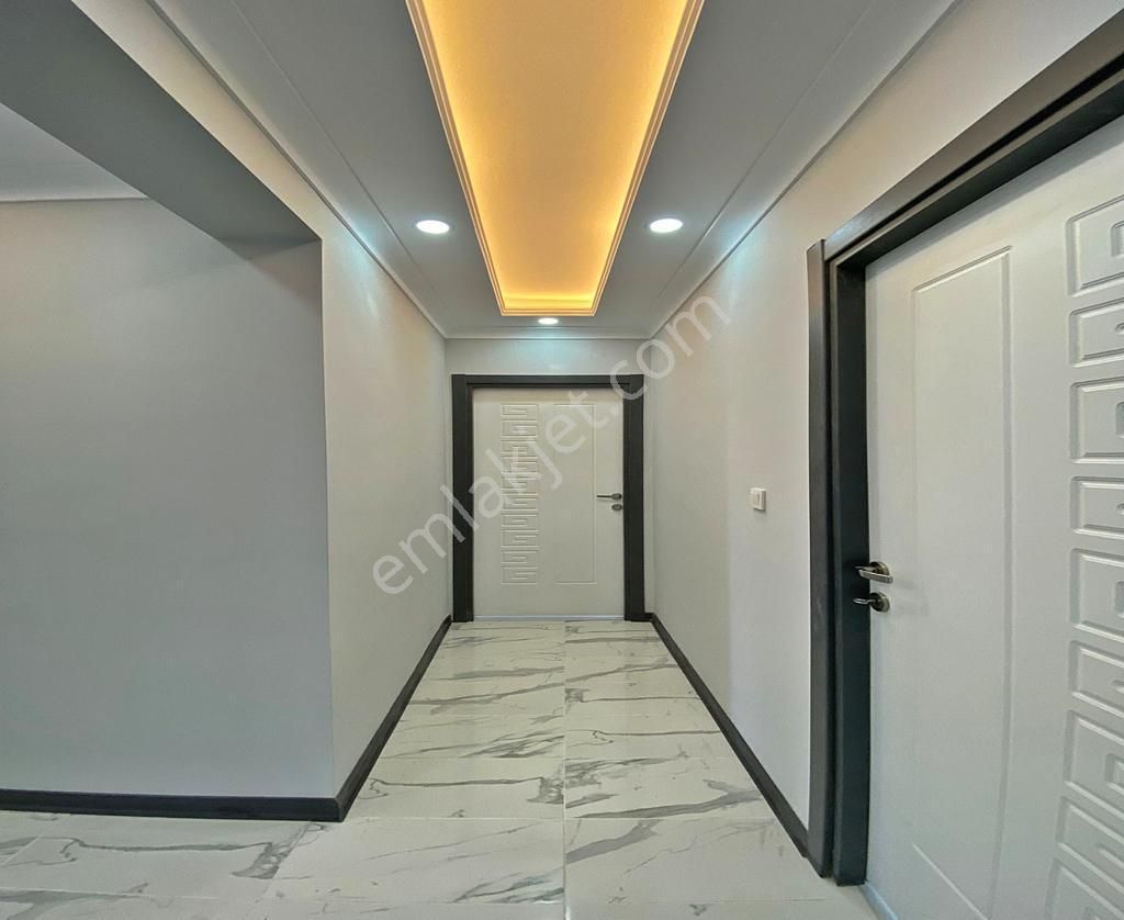 Bahçeşehire Komşu 2+1 Ve 3+1 Kalan Son 3 Fırsat Satılık Daire ! - Görsel 6