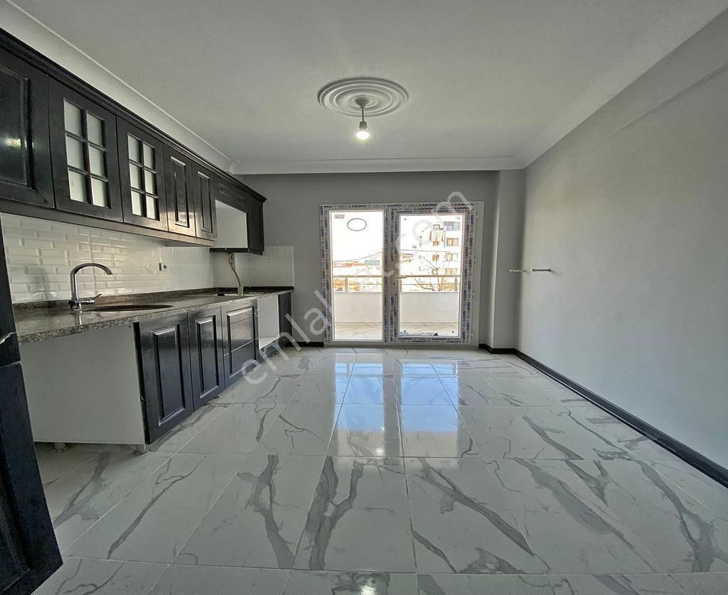 Bahçeşehire Komşu 2+1 Ve 3+1 Kalan Son 3 Fırsat Satılık Daire ! - Görsel 4