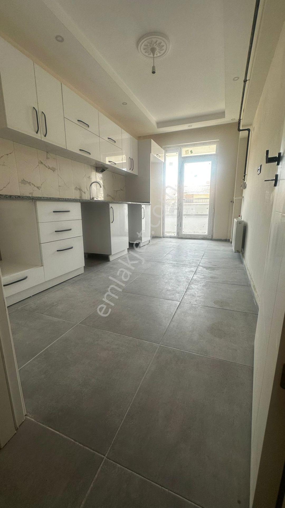Şirintepe Mahallesinde Yayla Caddesi Yakını Satılık 2+1 Daireler - Görsel 3