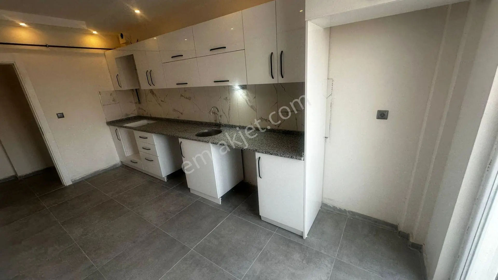 Şirintepe Mahallesinde Yayla Caddesi Yakını Satılık 2+1 Daireler