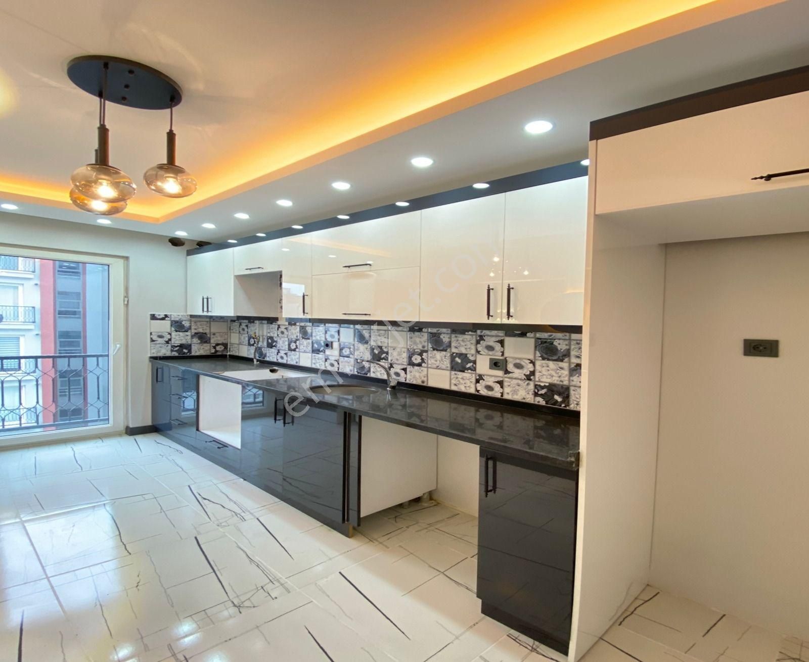 Sıcak Atmosfer Kaliteli Daireler Yeni 2+1 Kapalı Mutfak Oturuma Hazır Krediye Uygun Satılık Daire - Görsel 23