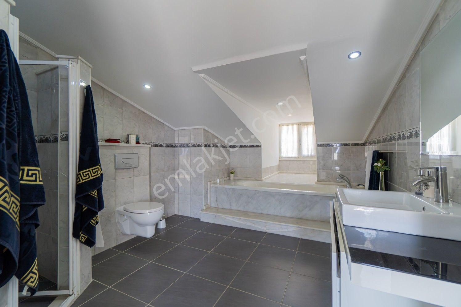 Alanya Cikcilli’de Deniz Ve Şehir Manzaralı 3+1 Çatı Dubleks - Görsel 28