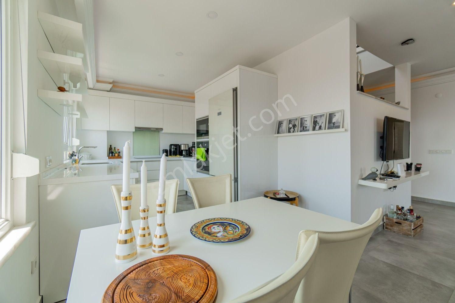 Alanya Cikcilli’de Deniz Ve Şehir Manzaralı 3+1 Çatı Dubleks - Görsel 13