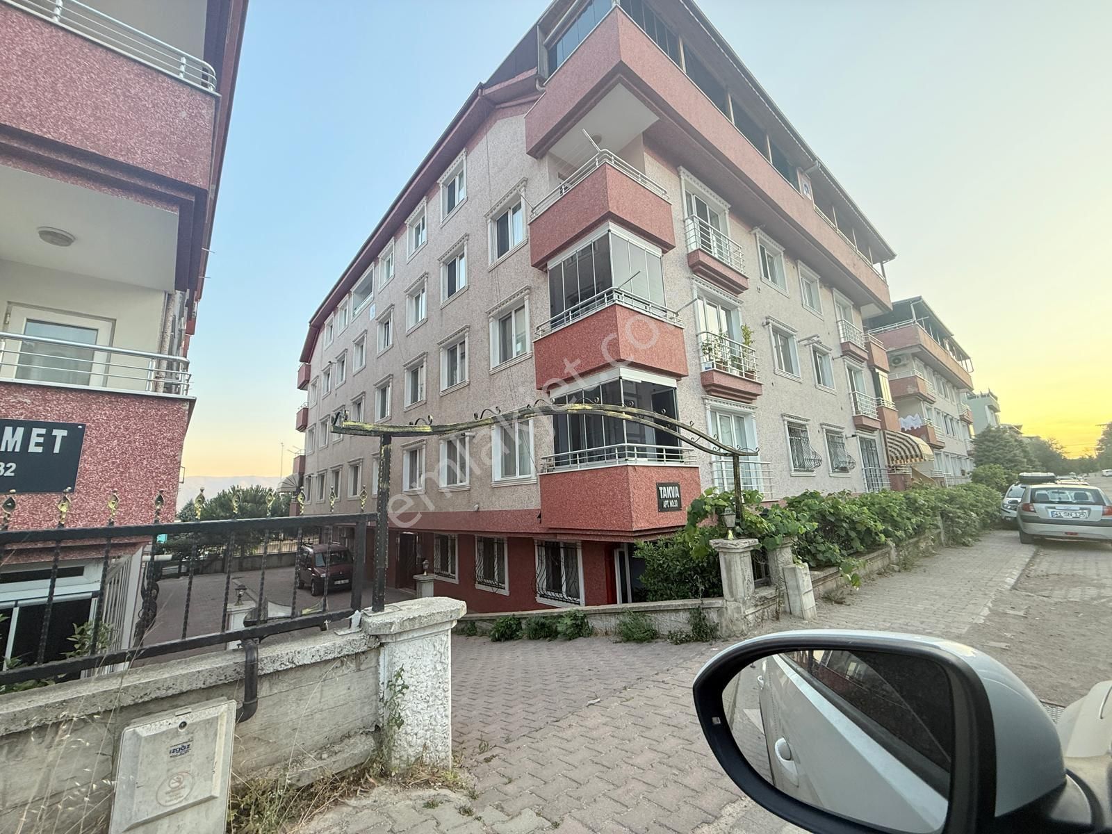 Körfez Atalar Mah Kiralık 3+1 Daire