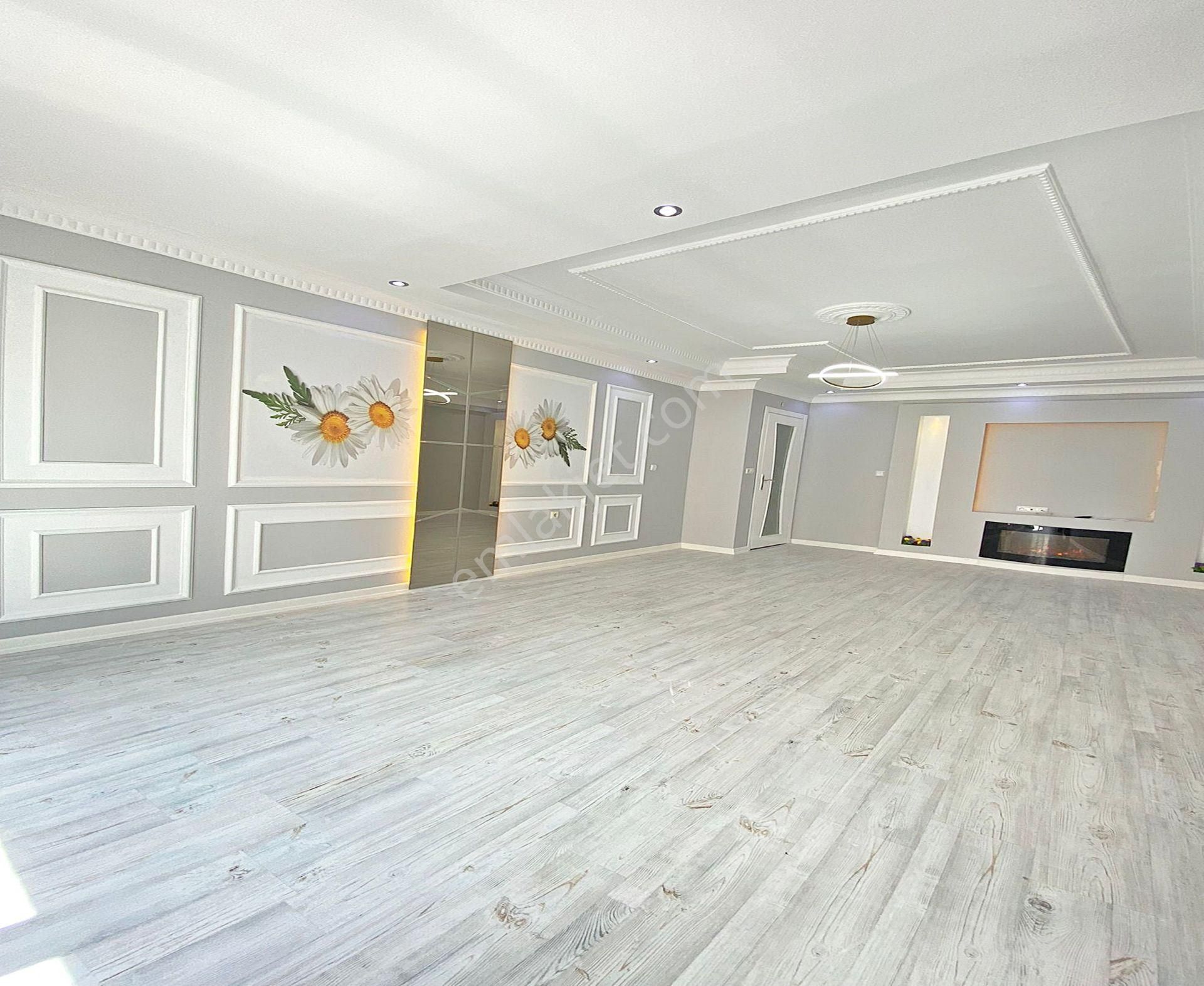 Geniş Ailelere Uygun 2+1 Aydınlık Ve Ferah Cephe Ulaşıma Yakın Satılık Daire