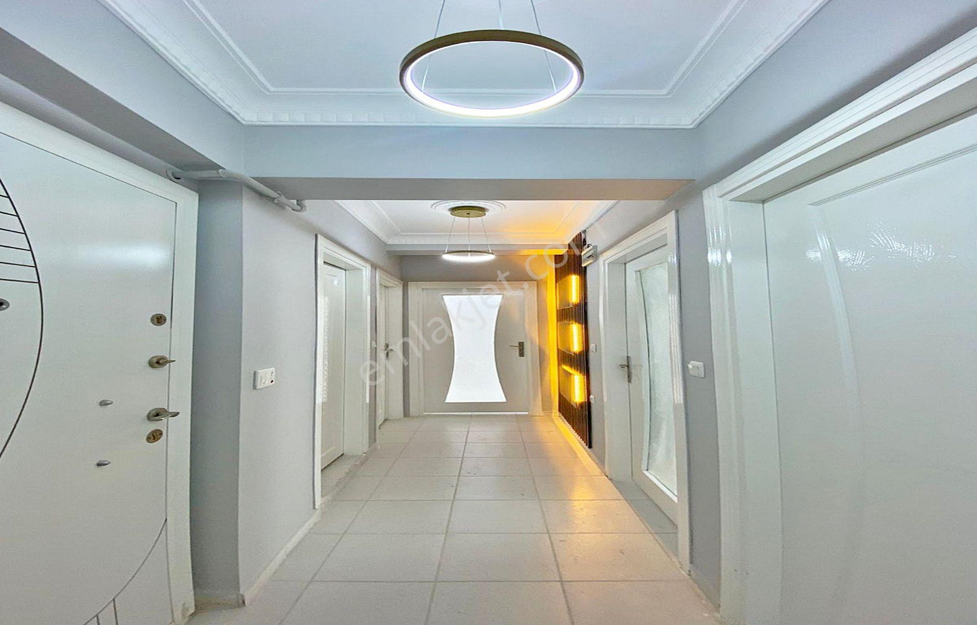 Geniş Ailelere Uygun 2+1 Aydınlık Ve Ferah Cephe Ulaşıma Yakın Satılık Daire - Görsel 12
