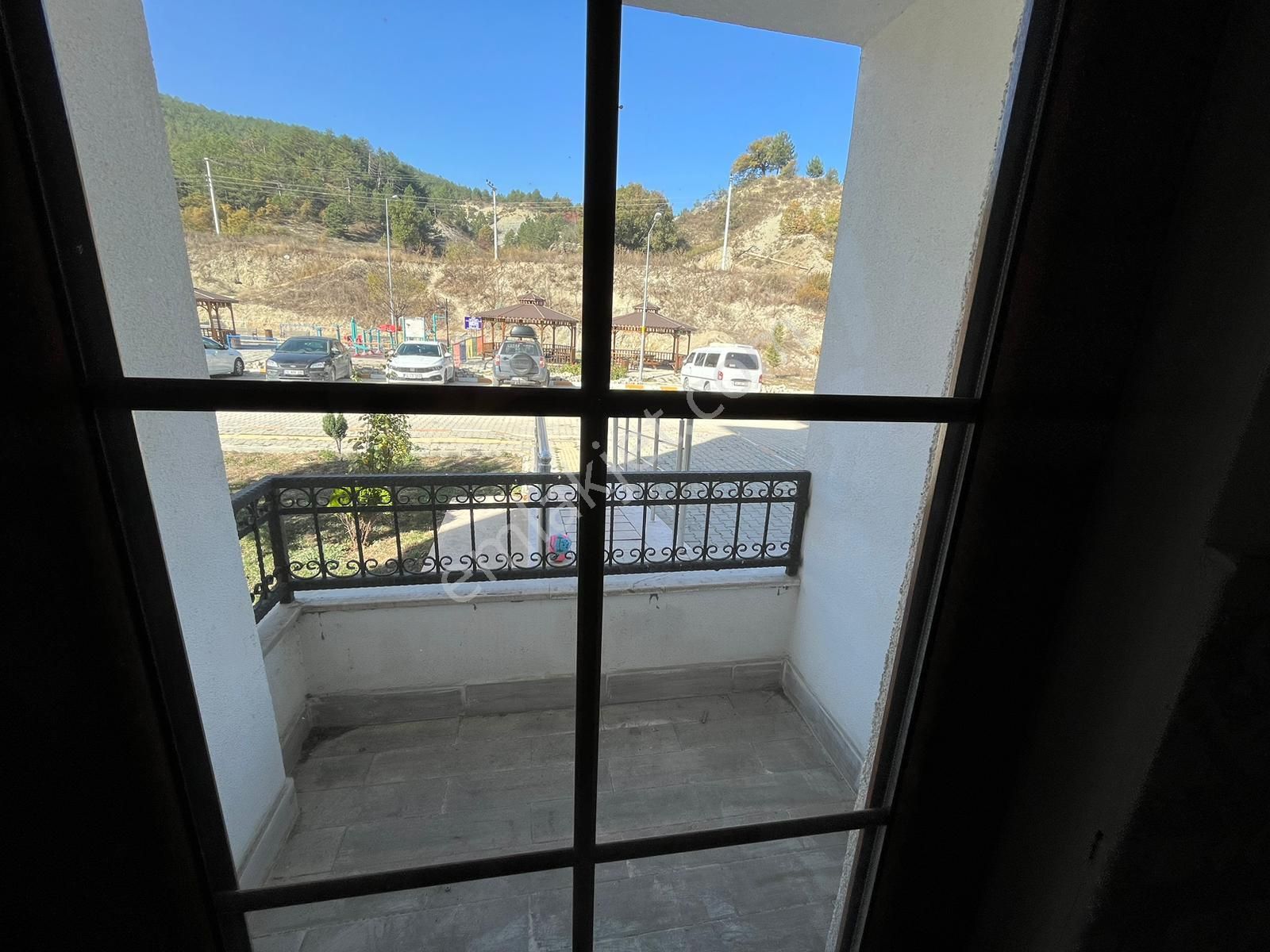 Mudurnu 4 Etap Tokide Borçsuz 2+1 Katta Daire Bakımlı - Görsel 3