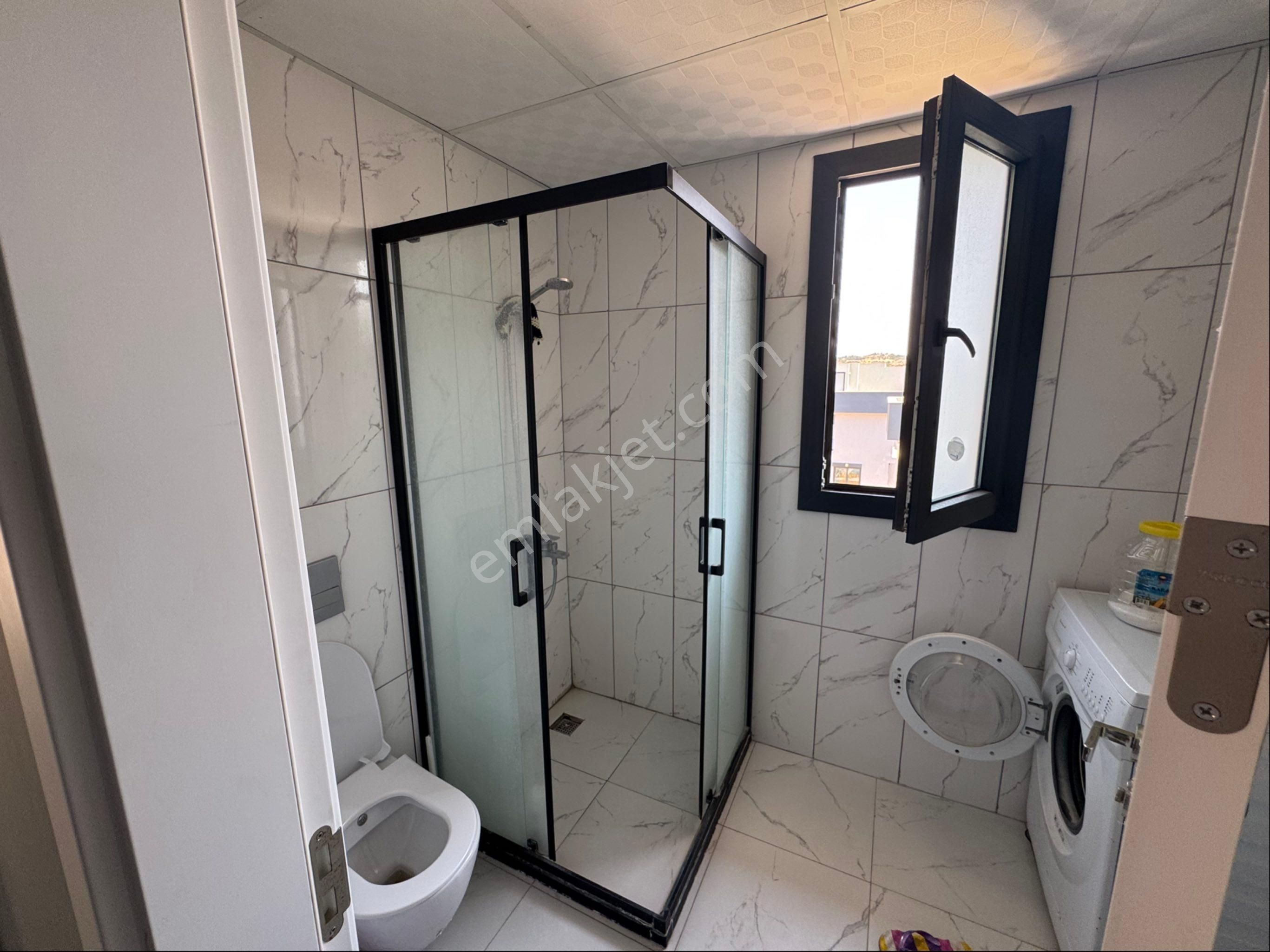 Çandarlı Bağyeri Evlerinde Satılık Havuzlu Tripleks Villa - Görsel 12