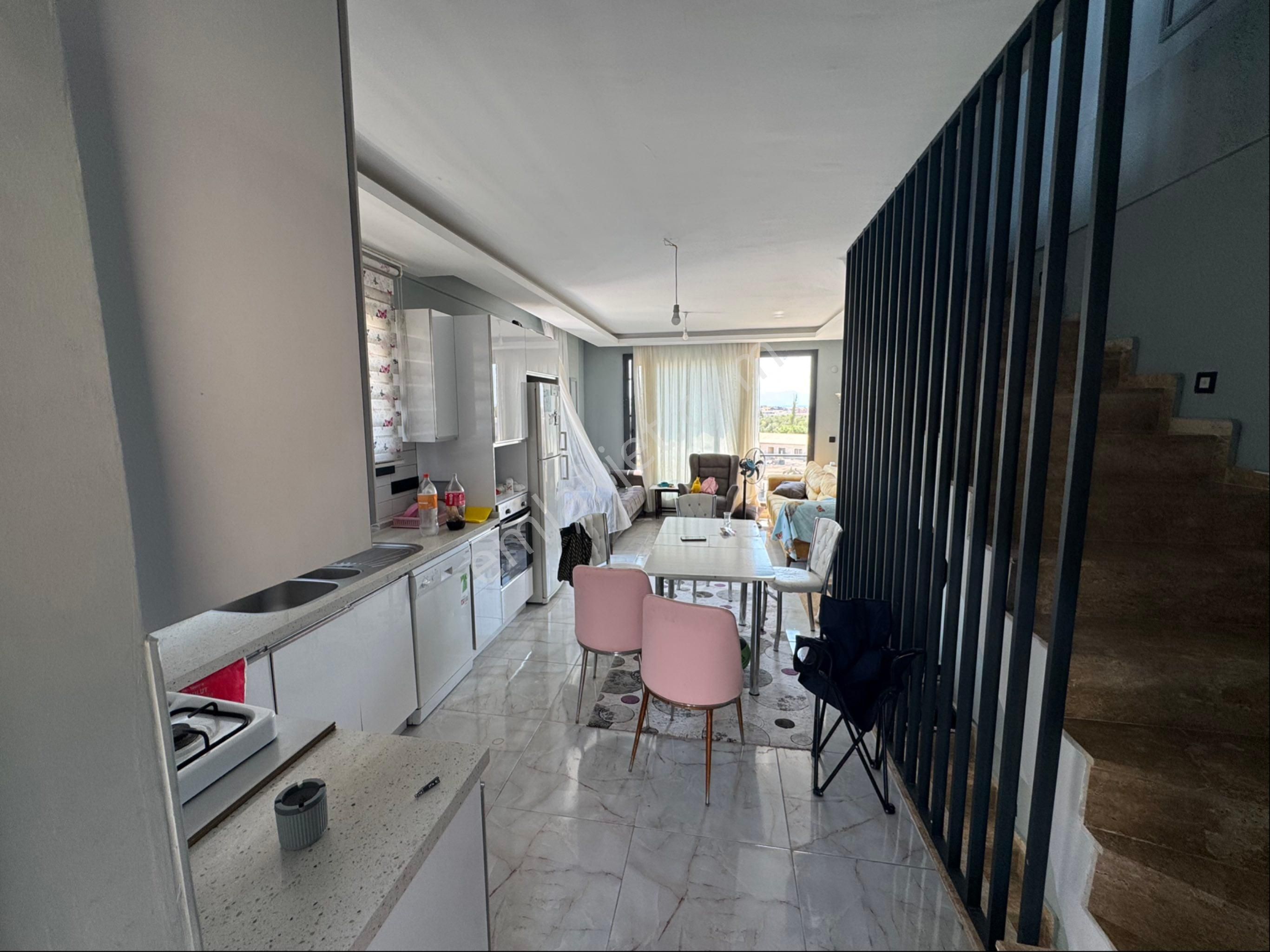 Çandarlı Bağyeri Evlerinde Satılık Havuzlu Tripleks Villa - Görsel 32