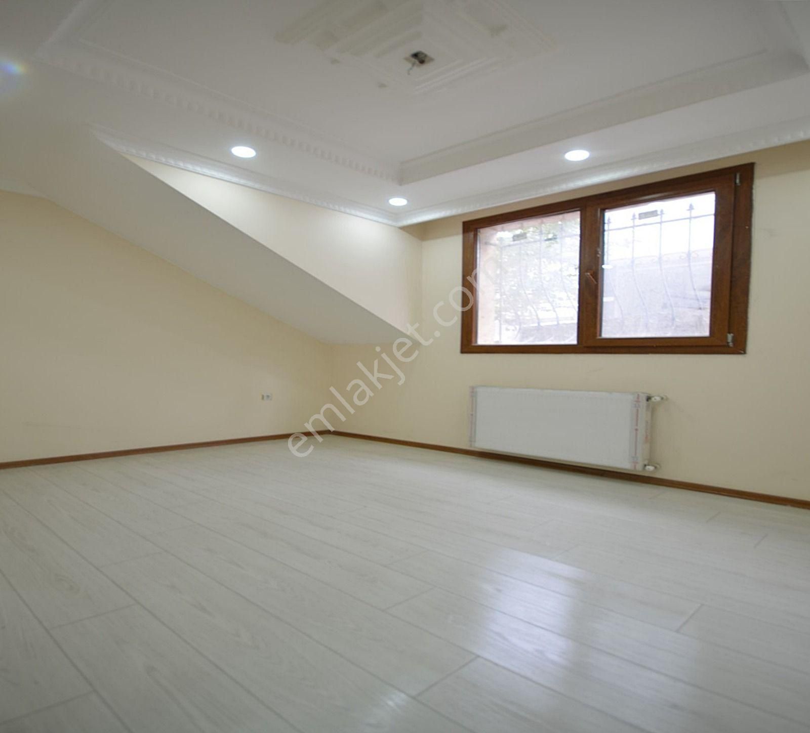 Daire Sahibi Olmak İsteyenler Bu Daireyi Görmeden Karar Vermeyin 2+1 Bahçe Kat Emsalsiz Satılık - Görsel 2