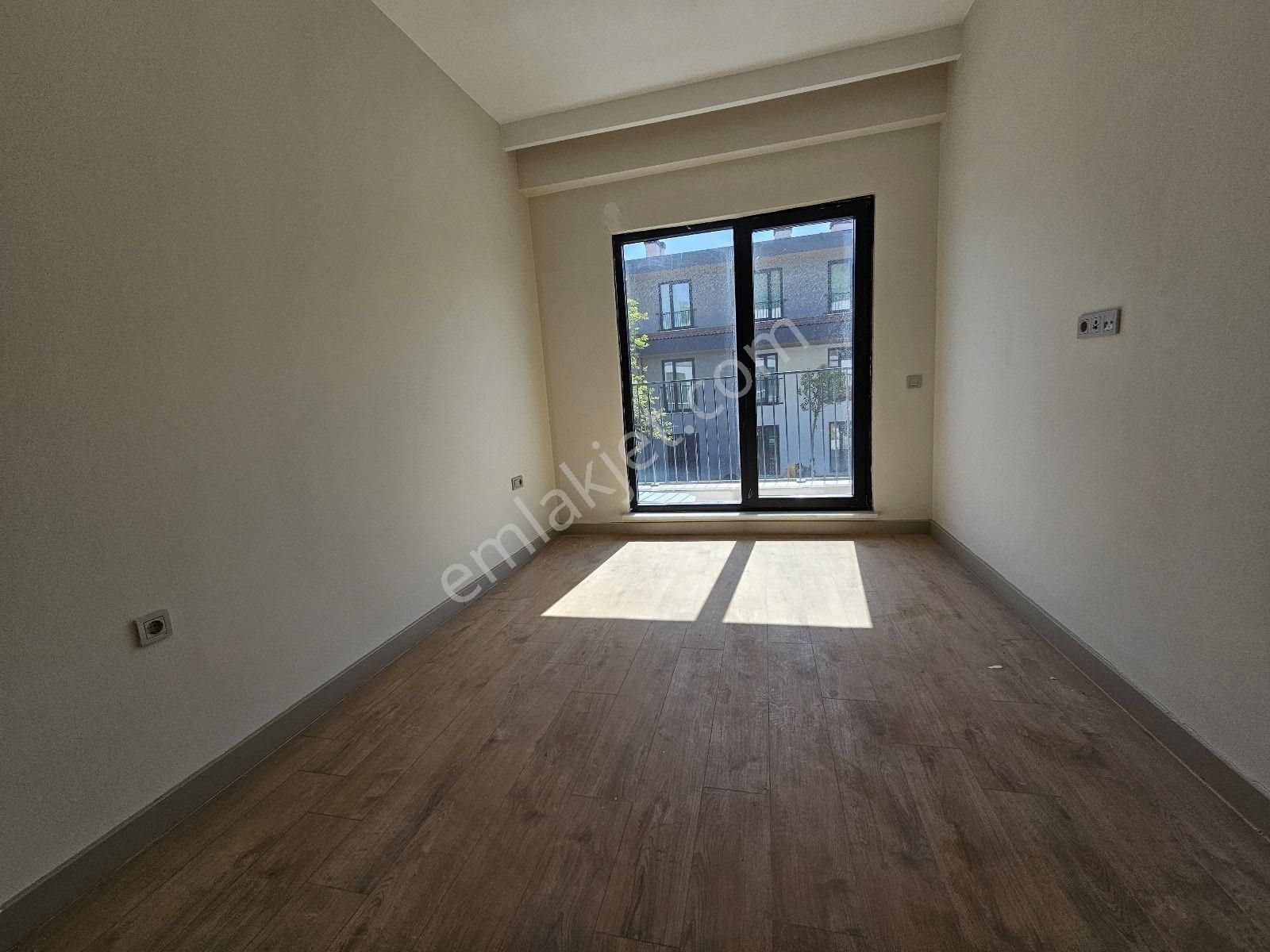 Bahçeşehir Vadi Evleri 1. Etap | Teras + Bahçeli Dubleks Daire - Görsel 9