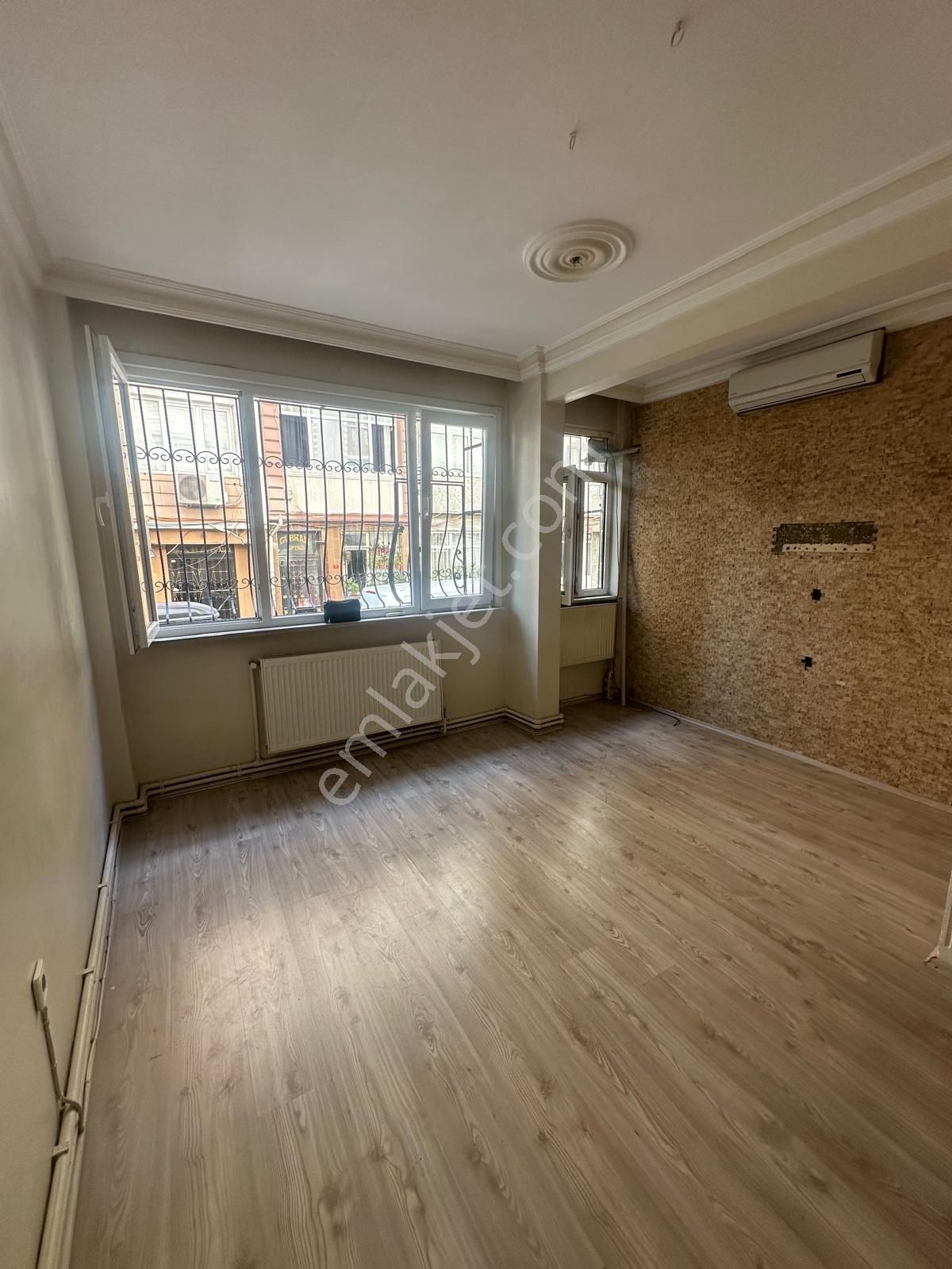 Fatih Akşemsettin Mahallesine 1+1/65m2/yüksek Giriş Kiralık Daire
