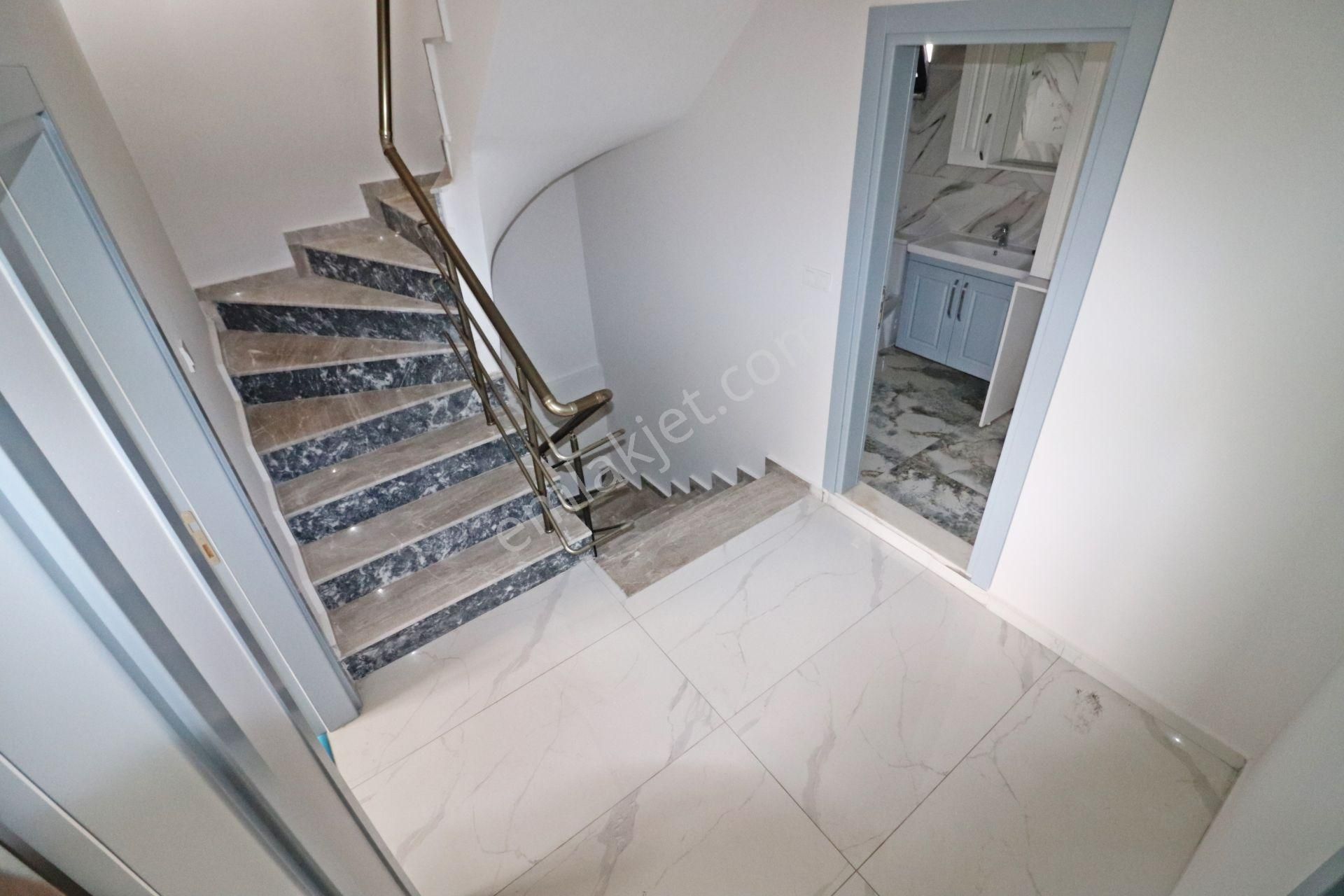 Irmaksudan Altınoluk Ta Deniz Ve Doğa Manzaralı 4+1 Villa - Görsel 17