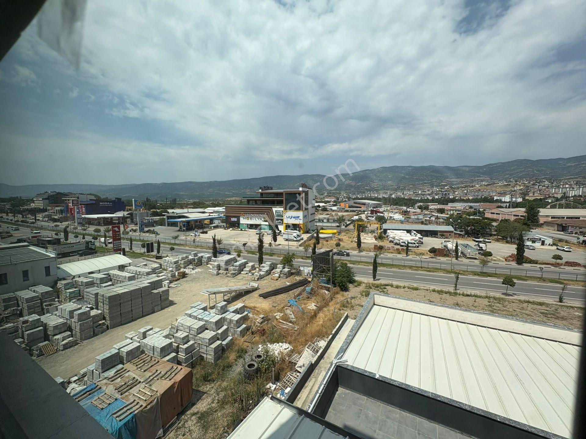 Fatih Plaza'da Ful Yapılı Manzaralı Yan Yana Satılık 2 Ofis - Görsel 22