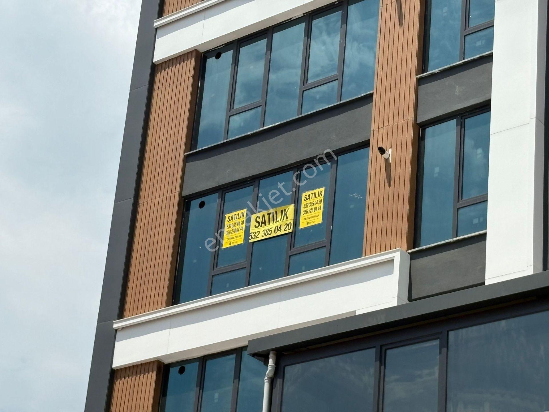 Fatih Plaza'da Ful Yapılı Manzaralı Yan Yana Satılık 2 Ofis - Görsel 28