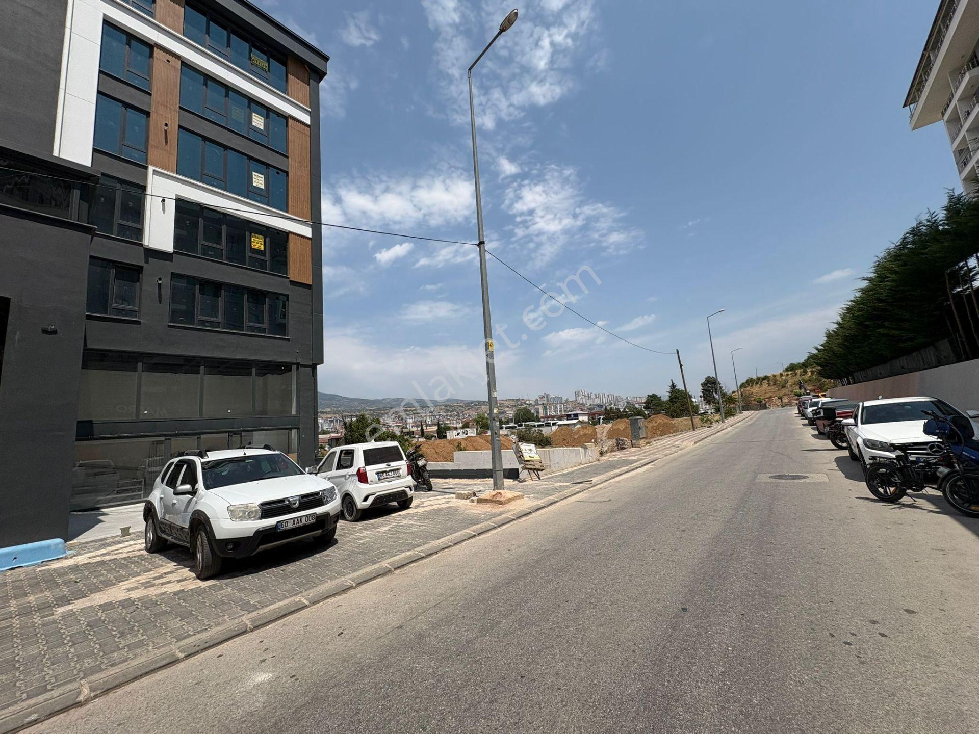 Fatih Plaza'da Ful Yapılı Manzaralı Yan Yana Satılık 2 Ofis - Görsel 29