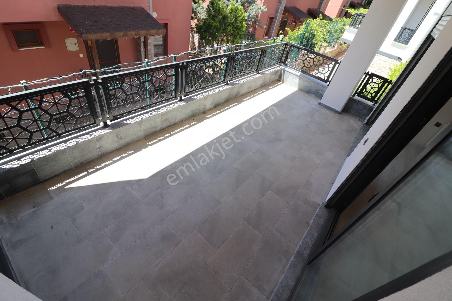 Sakinligin Adresi Egenin Kalbinde Modern Tasarımlı Villa - Görsel 16