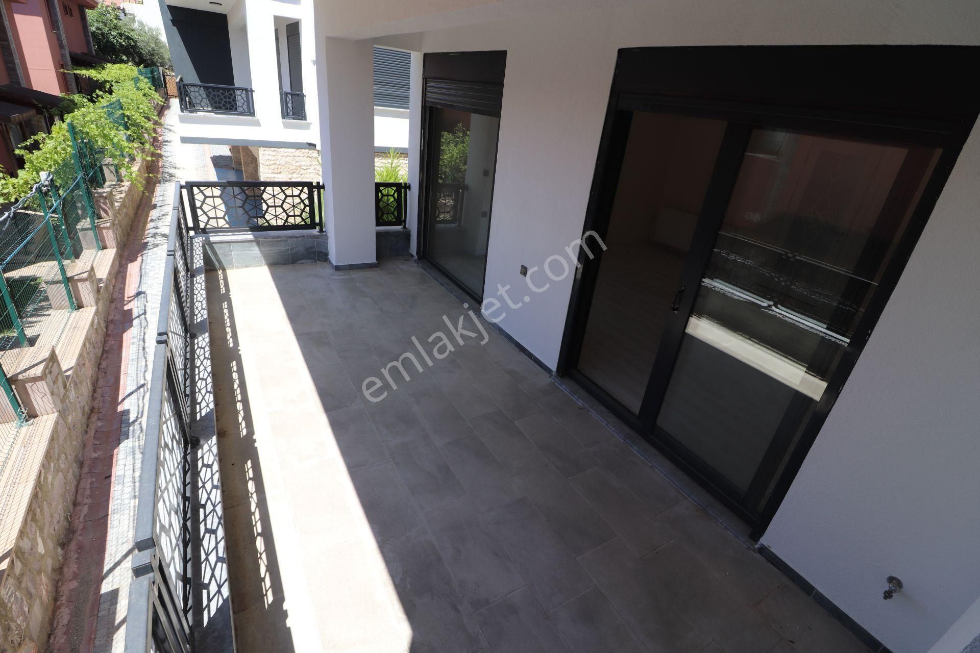 Sakinligin Adresi Egenin Kalbinde Modern Tasarımlı Villa - Görsel 27