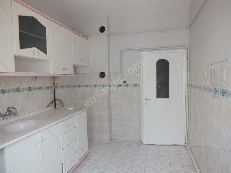 Karaman Ahmet Yesevi Mahallesi 4.kat 125 M2 2+1 Kiralık Daire - Görsel 2