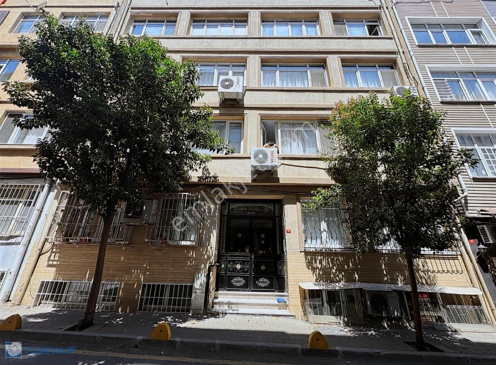 Turyap' Tan Fındıkzade Tramvayına Çok Yakın Eşyalı Kiralık Daire
