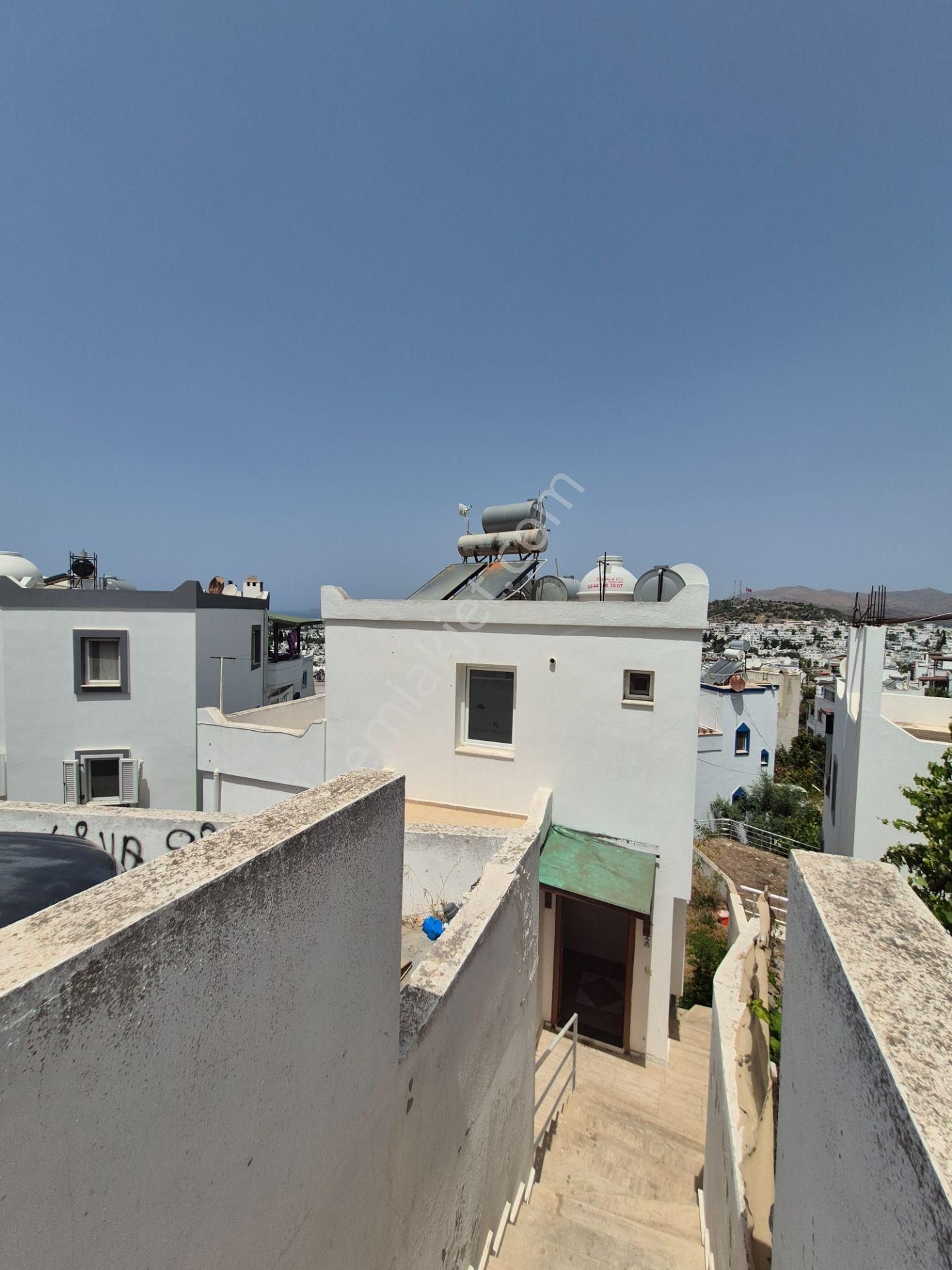 Bodrum Turgutreis Karabağ'da Satılık 4+2 Tripleks Villa - Görsel 2