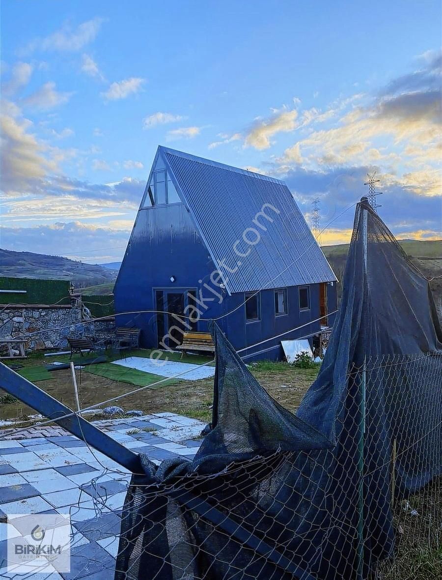 Çok Acil Satılık Etrafı Taş Duvarlarla Dönülmüş Bungalov