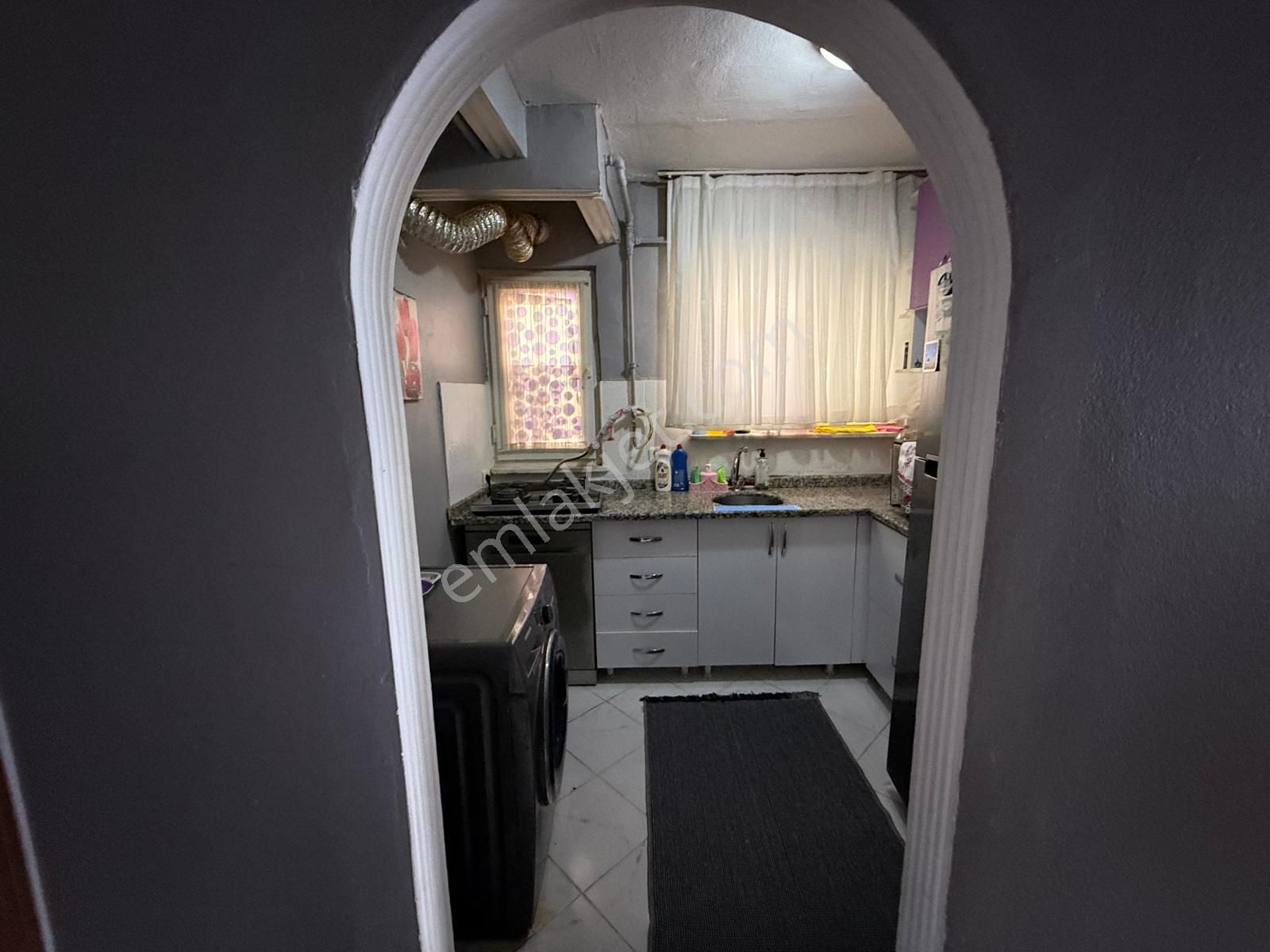 Hırka-i Şerif Mh.| 2+1 |80m² |kat:5 | Satılık Daire